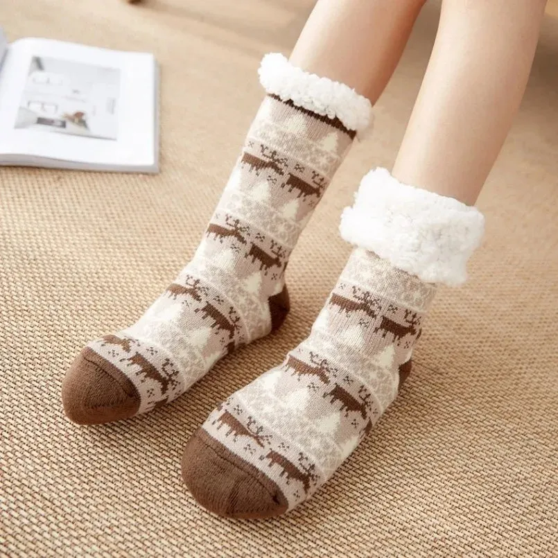 Winter Warm Plush Christmas Socks - Cozy Non-Slip Fuzzy Slippers for Women